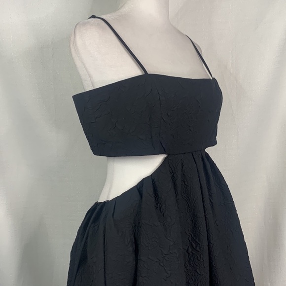 Gianni Bini Cassie Textured Square Neck Sleeveless Cut Out Dress- NWT - Picture 5 of 14